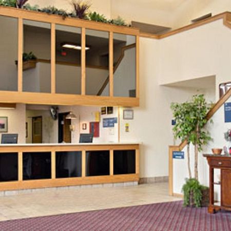 Travelodge Indianapolis Castleton Інтер'єр фото
