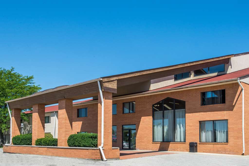 Travelodge Indianapolis Castleton Екстер'єр фото